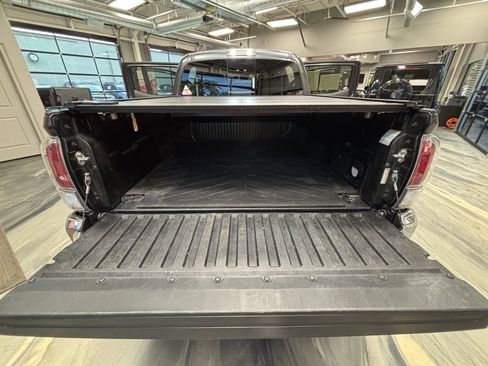 Used 2021 Toyota Tacoma TRD Off-Road image 48