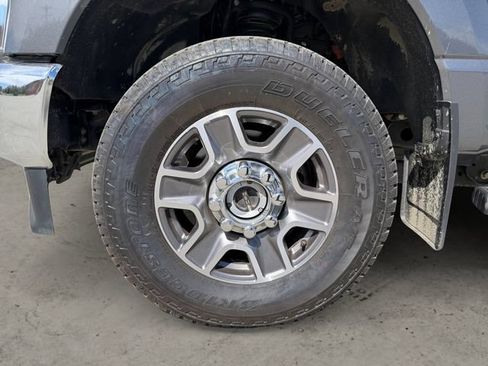 Certified 2025 Ford F350 Lariat w/ FX4 Off-Road Package AWD/4WD image 14