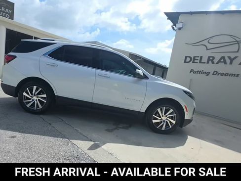 Used 2024 Chevrolet Equinox Premier FWD image 2