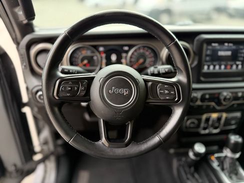 Used 2018 Jeep Wrangler Unlimited Sport S AWD/4WD image 6