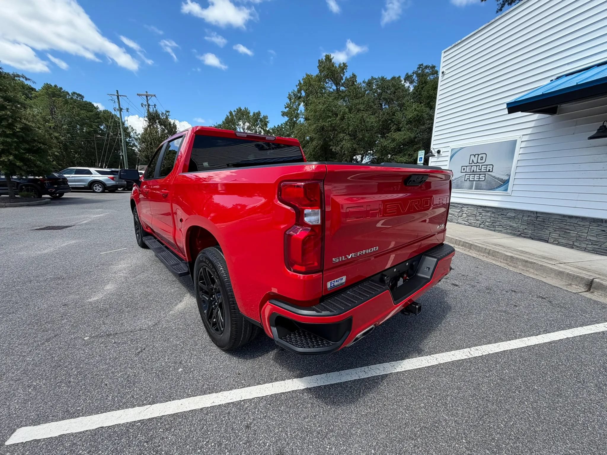 Used 2022 Chevrolet Silverado 1500 RST w/ Z71 Off-Road Package AWD/4WD image 9