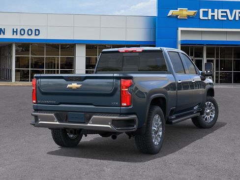 New 2026 Chevrolet Silverado 3500 LTZ w/ LTZ Premium Package AWD/4WD image 4