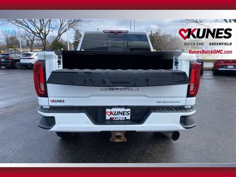 Used 2022 GMC Sierra 3500 Denali w/ Technology Package image 9