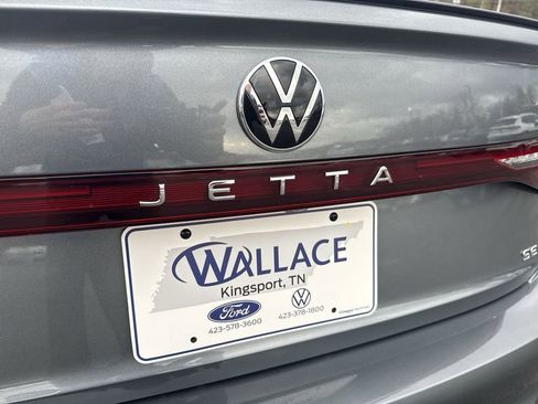 New 2026 Volkswagen Jetta SE image 6
