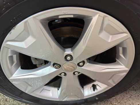 Used 2014 Subaru Forester 2.5i Limited image 35