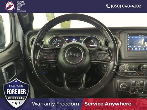 Used 2023 Jeep Wrangler Unlimited w/ Cold Weather Group AWD/4WD image 16