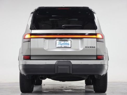 Used 2024 Lexus GX 550 w/ Cold Area Package AWD/4WD image 13