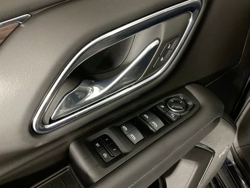 Used 2023 Chevrolet Tahoe LT w/ Luxury Package image 26