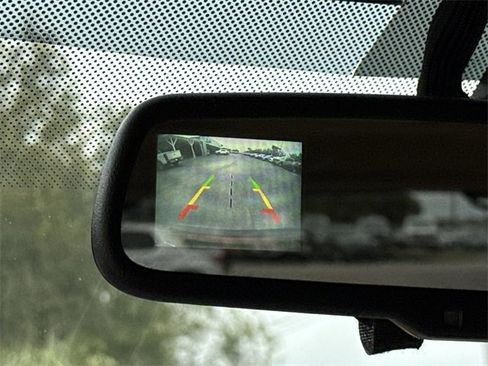 Used 2013 Ford Expedition XLT image 26