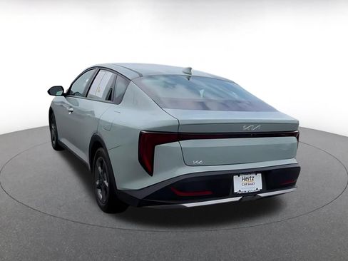 Used 2025 Kia K4 FWD image 11