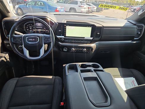 Used 2024 GMC Sierra 1500 Elevation AWD/4WD image 8