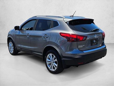 Used 2017 Nissan Rogue Sport SV w/ SV Premium Package AWD/4WD image 8