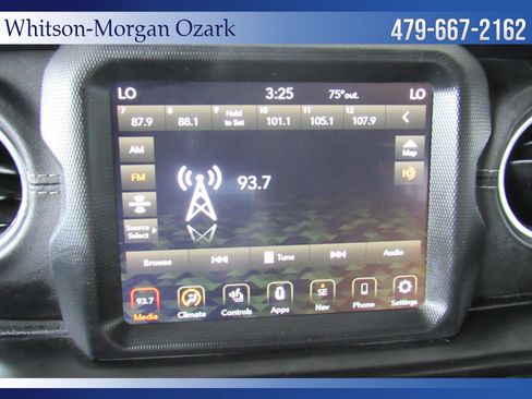 Used 2022 Jeep Wrangler Unlimited Sahara w/ Cold Weather Group AWD/4WD image 38