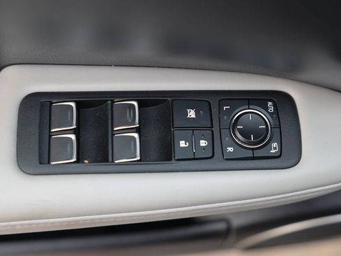 Used 2019 Lexus RX 350 AWD w/ Navigation Package image 19