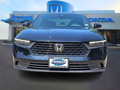 Used 2024 Honda Accord Sport image 2