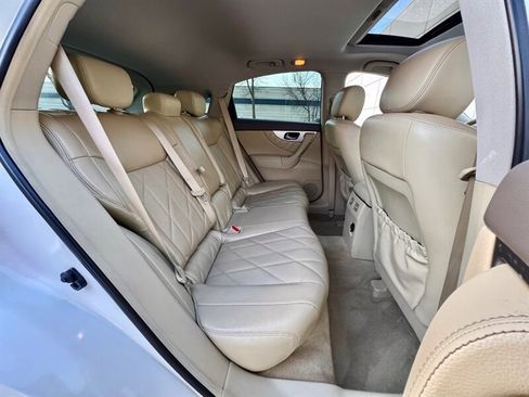 Used 2017 INFINITI QX70 AWD image 25