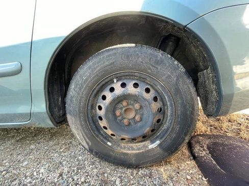 Used 2009 Toyota Sienna CE image 14