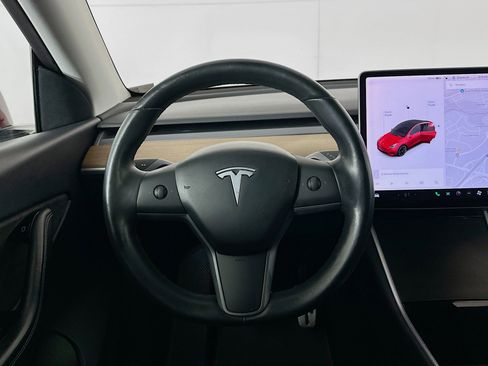 Used 2020 Tesla Model Y Long Range image 17