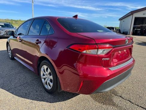 Used 2023 Toyota Corolla LE FWD image 11
