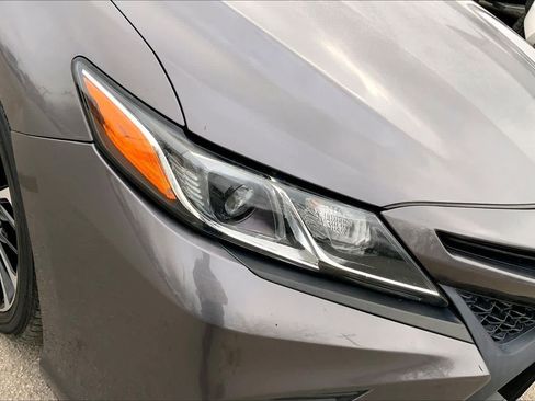 Used 2020 Toyota Camry SE image 27