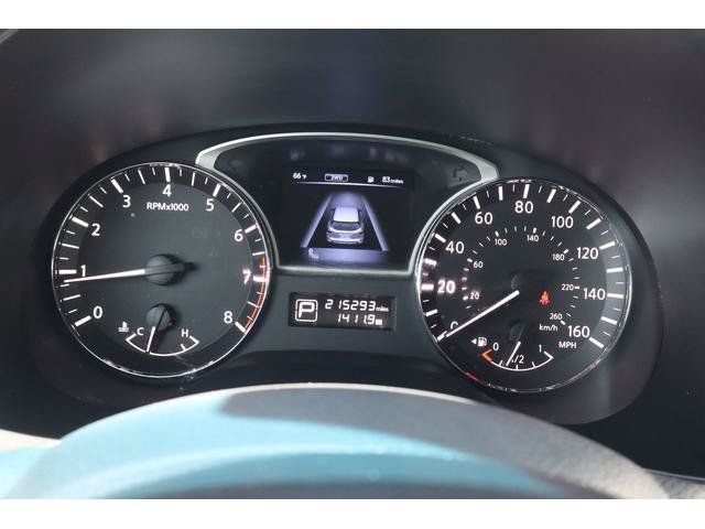 Used 2015 Nissan Pathfinder SL w/ Trailer Tow Package FWD image 21
