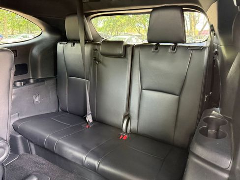 Used 2024 Toyota Highlander XSE AWD/4WD image 28