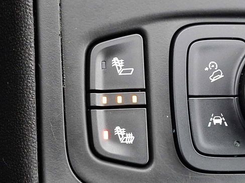 Used 2021 GMC Terrain SLT w/ Infotainment Package II image 25