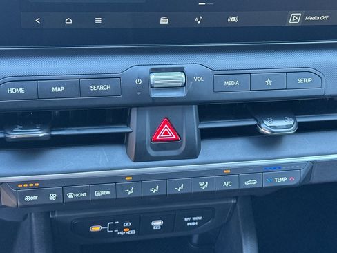 New 2026 Kia K4 LXS image 19