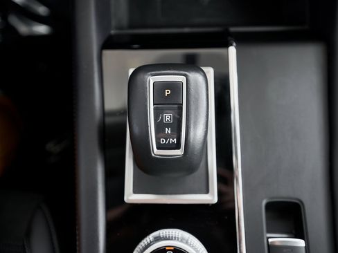 Used 2024 Mitsubishi Outlander SE image 49