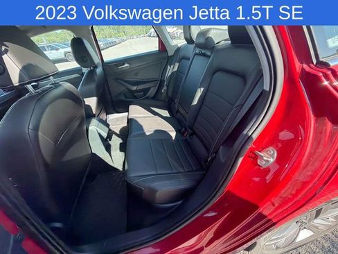 Used 2023 Volkswagen Jetta SE w/ Panoramic Sunroof Package FWD image 15