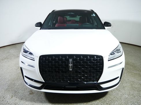 Used 2023 Lincoln Corsair Reserve w/ Equipment Group 202A AWD/4WD image 2