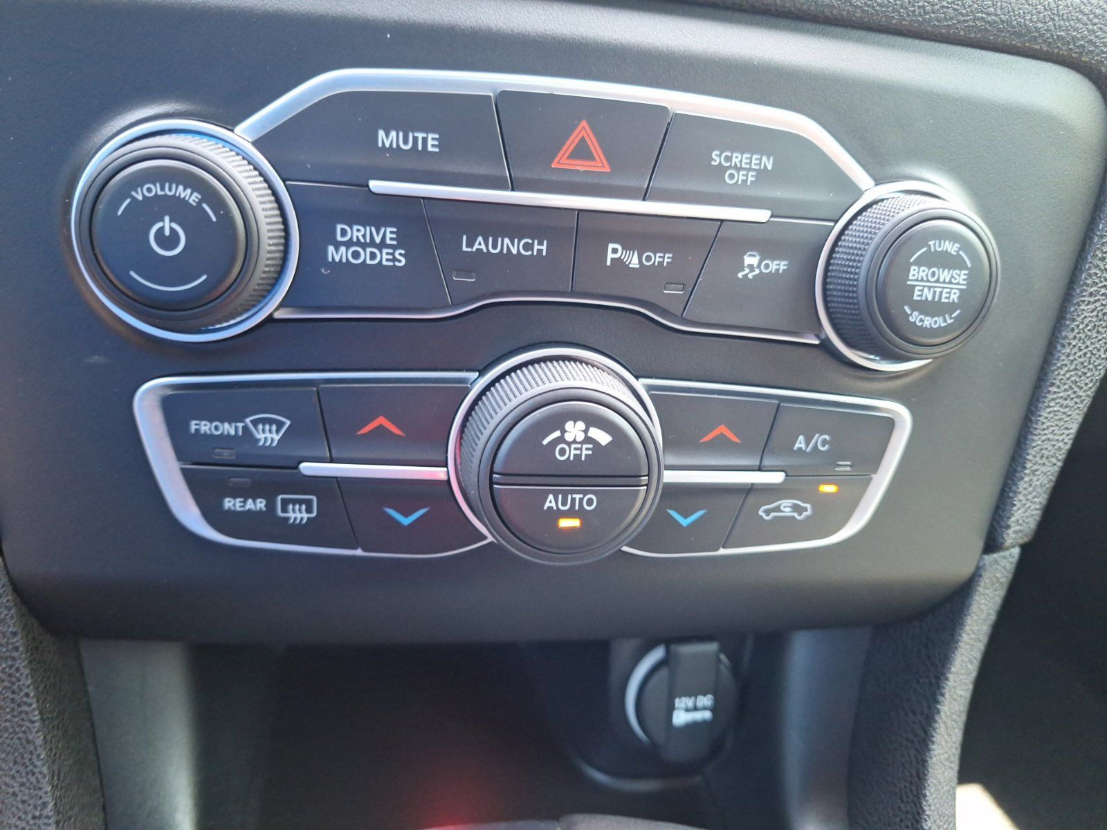 Used 2023 Dodge Charger Scat Pack w/ Harman/Kardon Audio Group RWD image 25