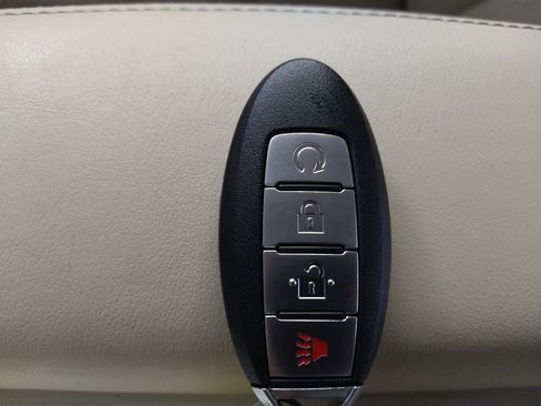 Used 2018 Nissan Murano SV w/ Premium Package FWD image 32