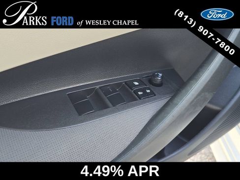 Used 2022 Toyota Corolla LE FWD image 18
