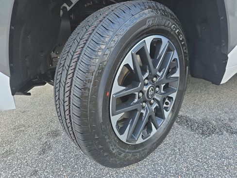 New 2026 Toyota Tundra Limited AWD/4WD image 29