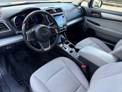 Used 2019 Subaru Outback 2.5i Premium image 16