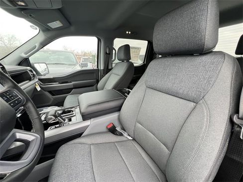 New 2025 Ford F150 Lightning XLT image 11