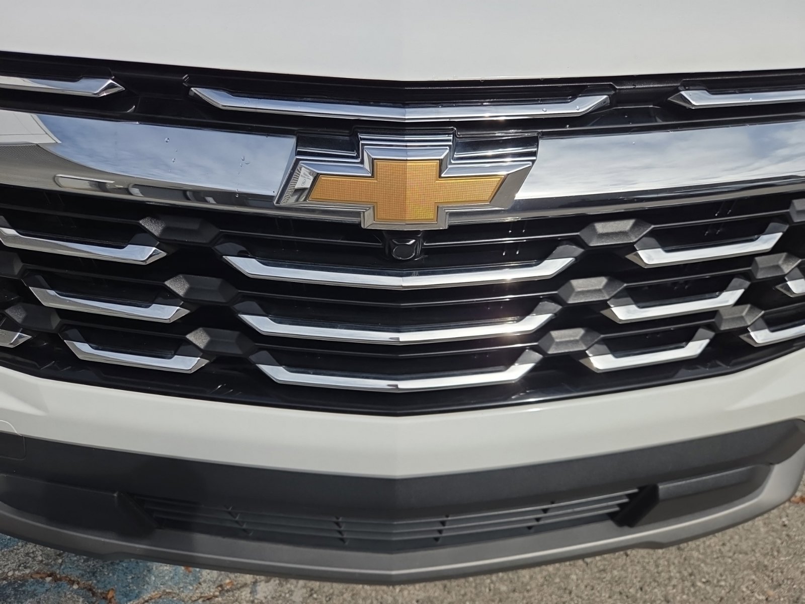 Used 2026 Chevrolet Equinox LT AWD/4WD image 15