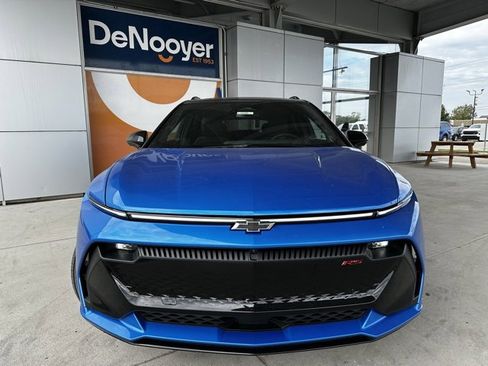 New 2026 Chevrolet Equinox EV RS image 2