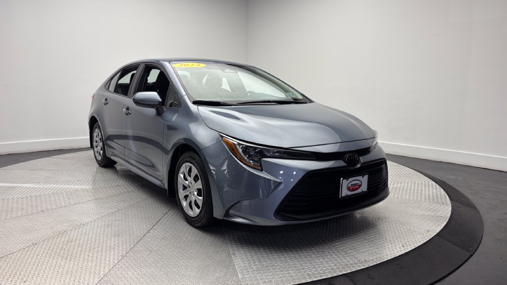 Used 2024 Toyota Corolla LE FWD image 39