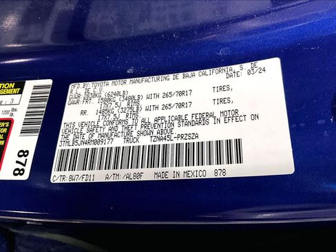 Used 2024 Toyota Tacoma TRD Off-Road image 33