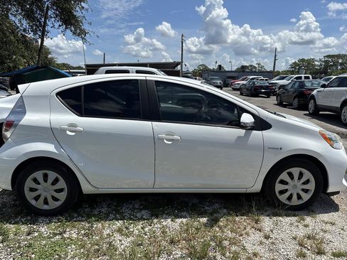 Used 2013 Toyota Prius C One FWD image 6