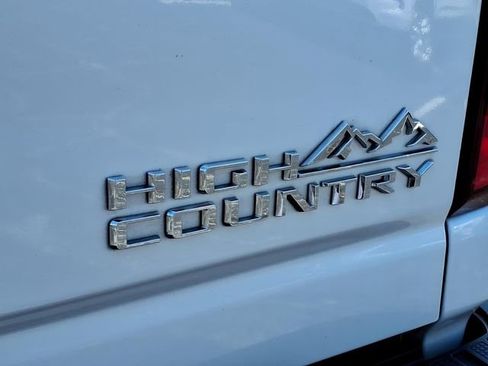 Used 2022 Chevrolet Silverado 3500 High Country AWD/4WD image 24