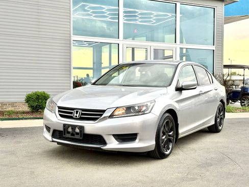 Used 2015 Honda Accord LX image 2