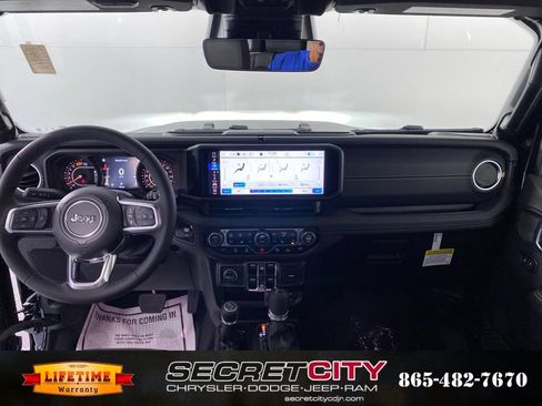 New 2026 Jeep Wrangler Unlimited Sahara AWD/4WD image 30