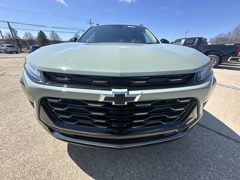Used 2026 Chevrolet Trax ACTIV w/ Sunroof Package FWD image 34
