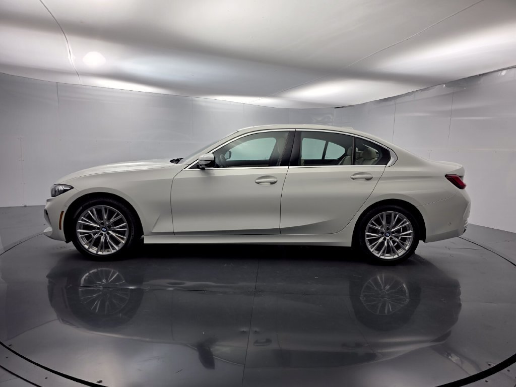 Certified 2024 BMW 330i Sedan w/ Convenience Package RWD image 7