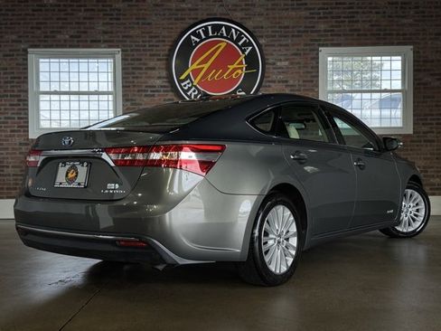 Used 2014 Toyota Avalon Limited image 10