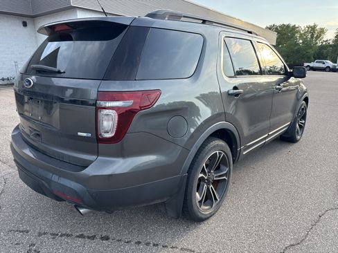 Used 2015 Ford Explorer Sport w/ Equipment Group 401A AWD/4WD image 5