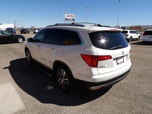 Used 2016 Honda Pilot Touring image 6